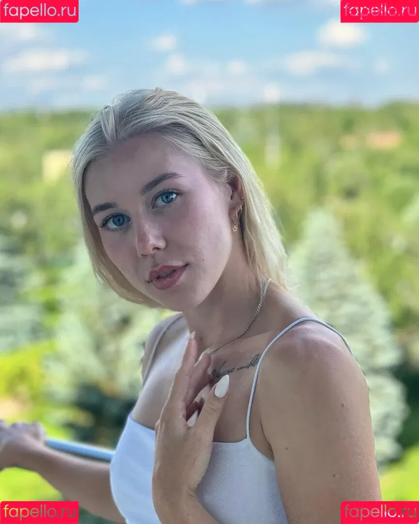 Polina Parfenenko Onlyfans Photo Gallery 