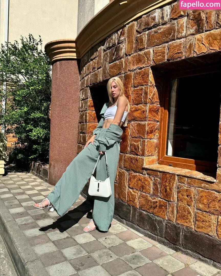 Polina Parfenenko Onlyfans Photo Gallery 