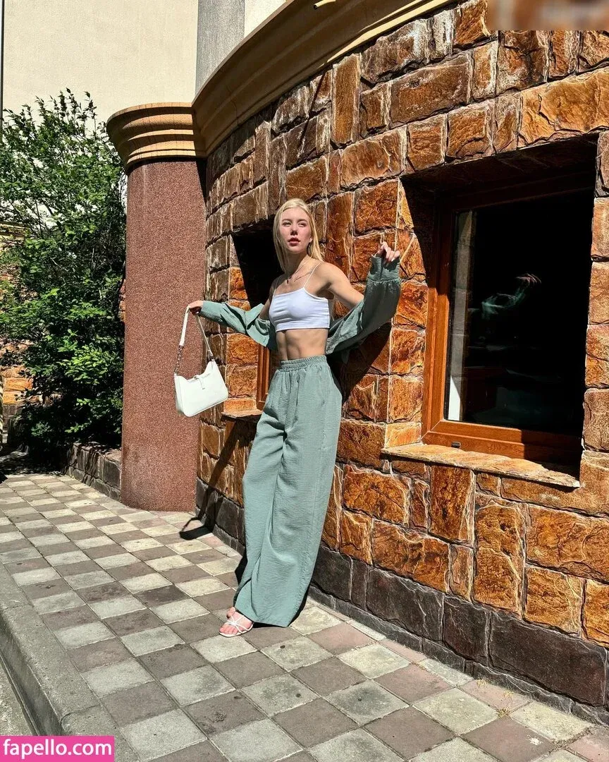 Polina Parfenenko Onlyfans Photo Gallery 