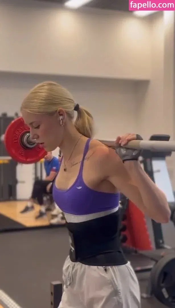 Polina Parfenenko Onlyfans Photo Gallery 