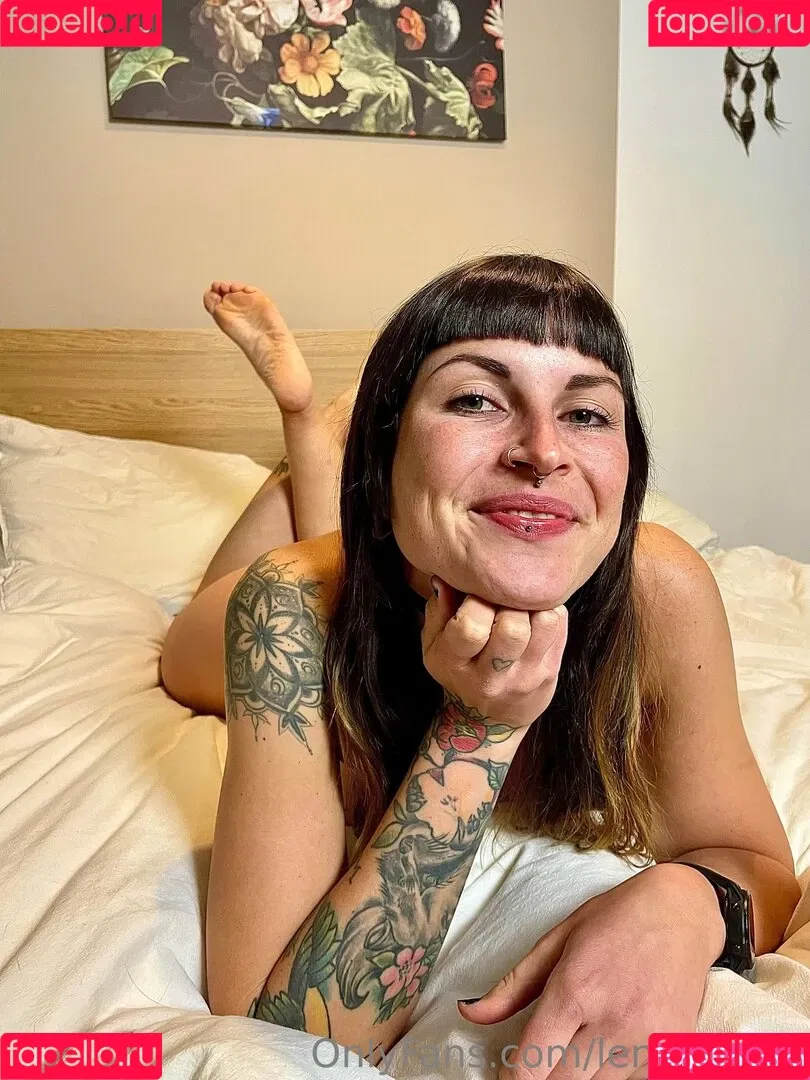 Lenaxfuchs / lena_fuchs Onlyfans Photo Gallery 