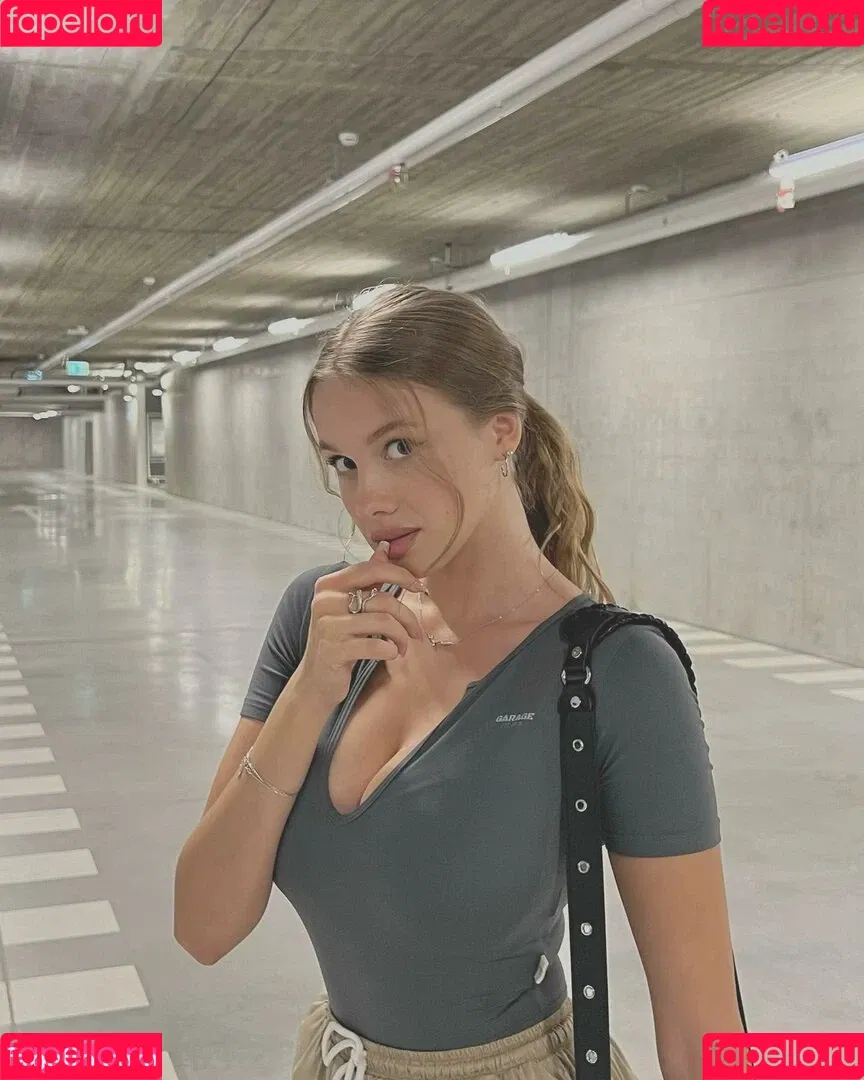 Darina Z Onlyfans Photo Gallery 