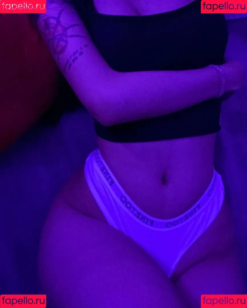 sorrylylyy Onlyfans Photo Gallery 
