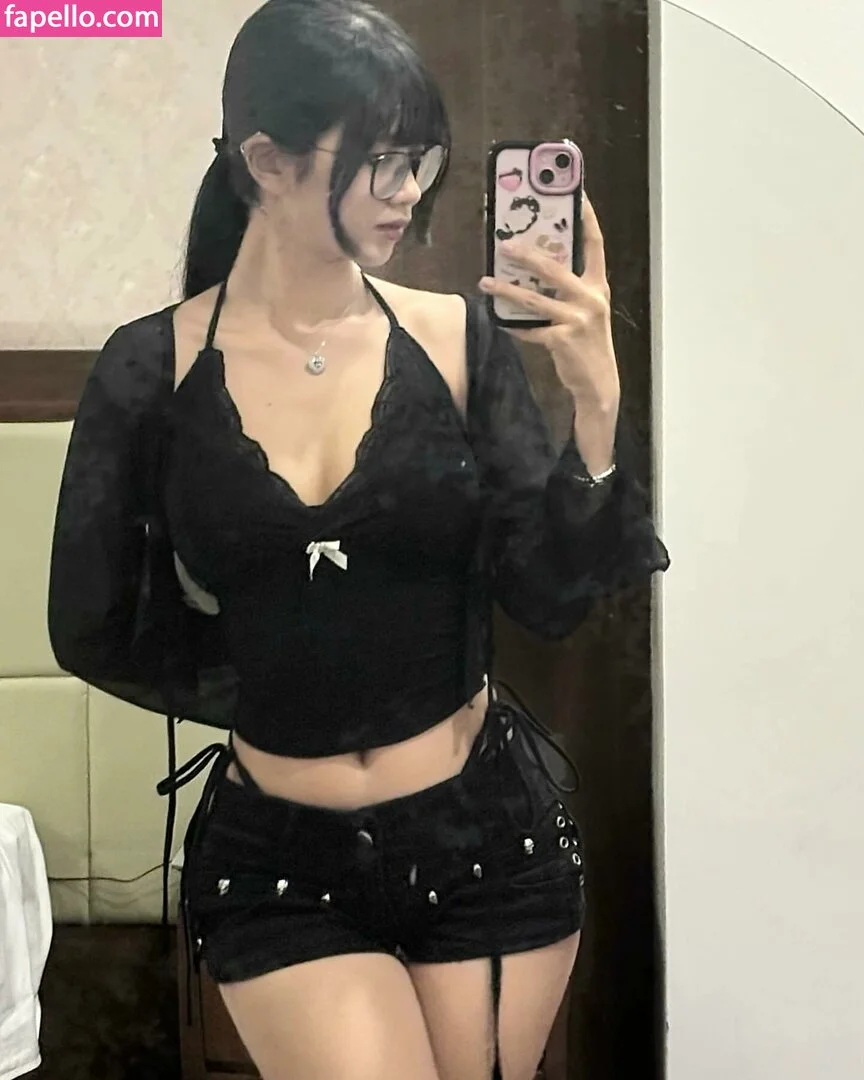 sorrylylyy Onlyfans Photo Gallery 