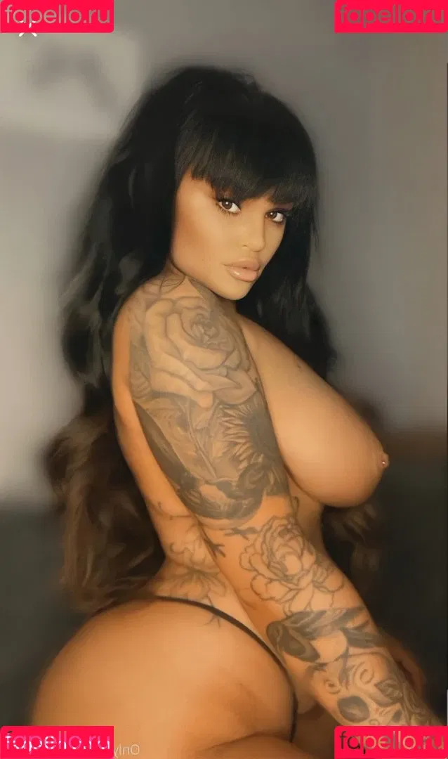 Nicole Tyson Onlyfans Photo Gallery 