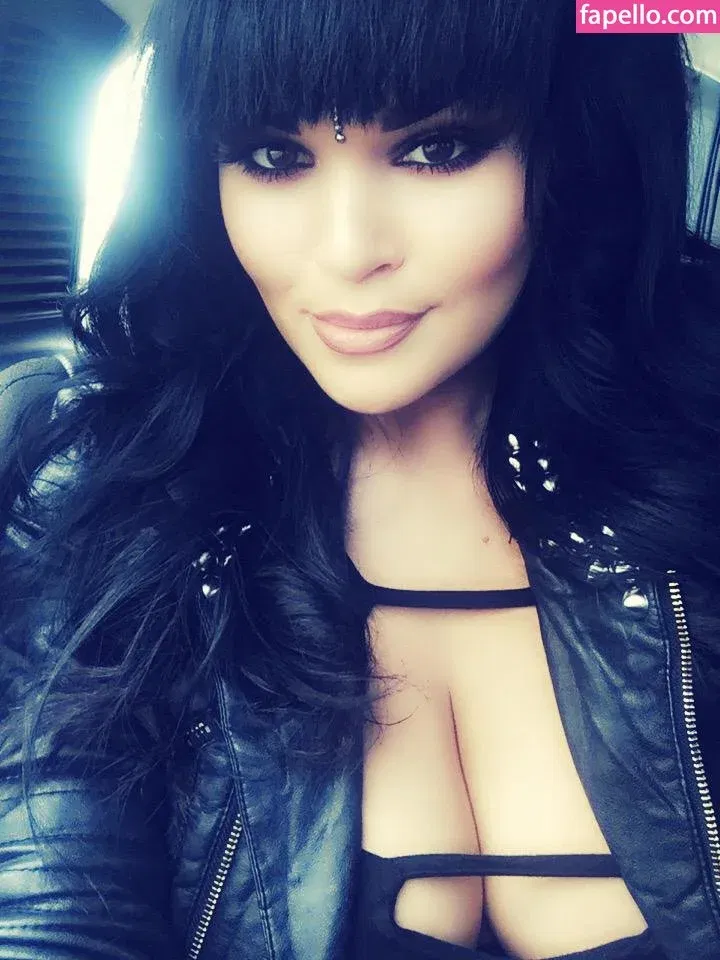 Nicole Tyson Onlyfans Photo Gallery 