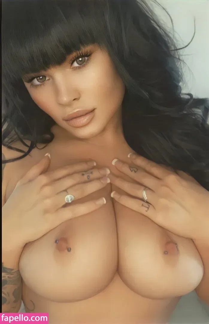 Nicole Tyson Onlyfans Photo Gallery 