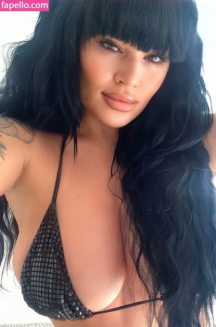 Nicole Tyson Onlyfans Photo Gallery 