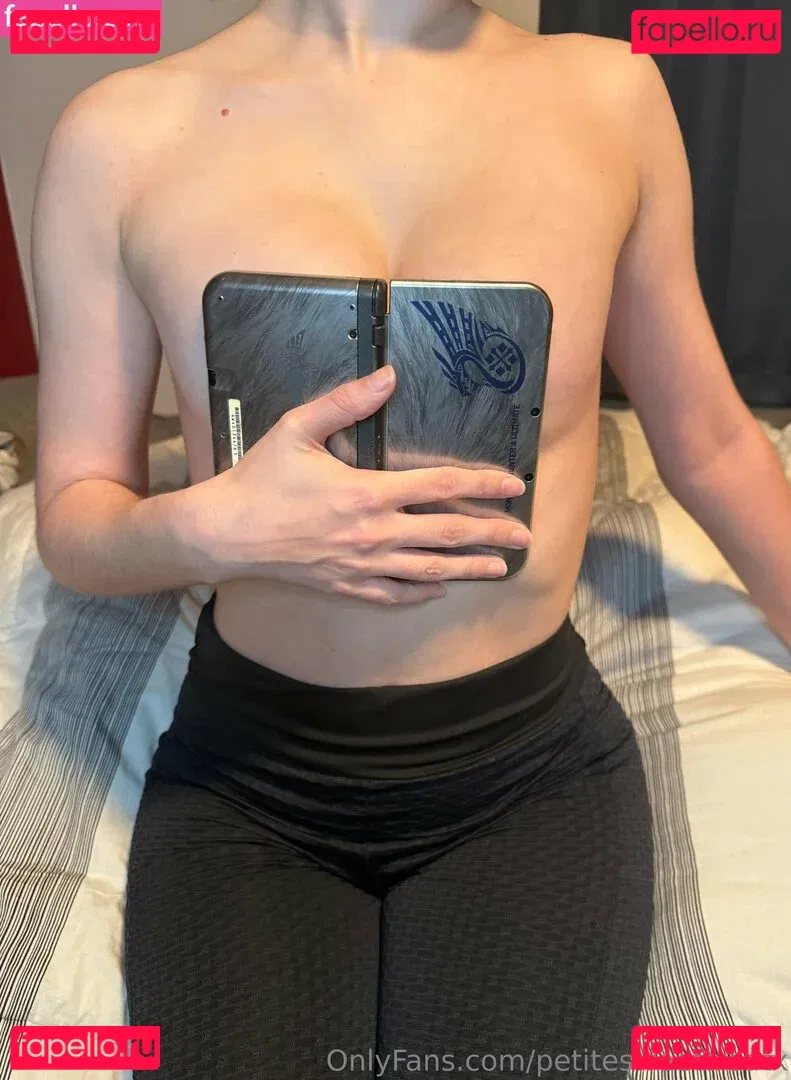 petitesweettreatx Onlyfans Photo Gallery 