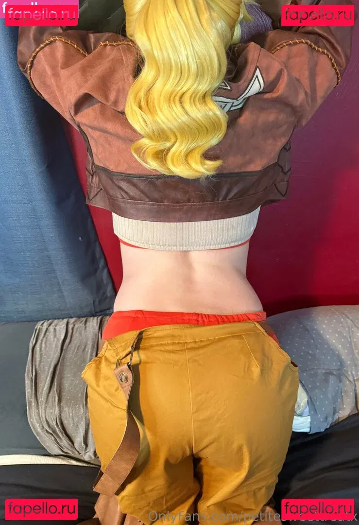 petitesweettreatx Onlyfans Photo Gallery 