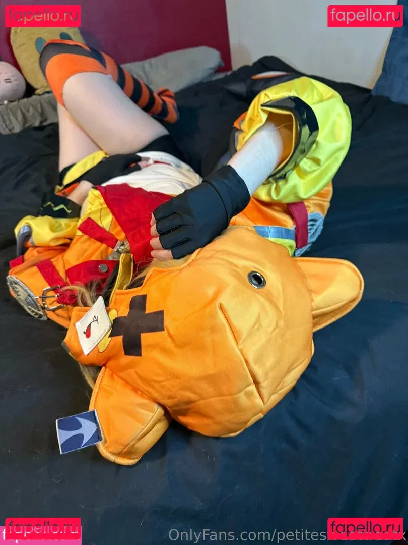 petitesweettreatx Onlyfans Photo Gallery 