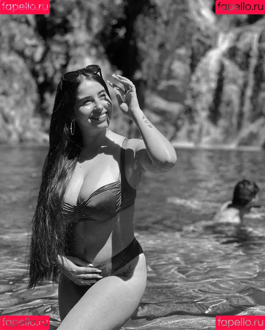 Mariana Pinho Onlyfans Photo Gallery 