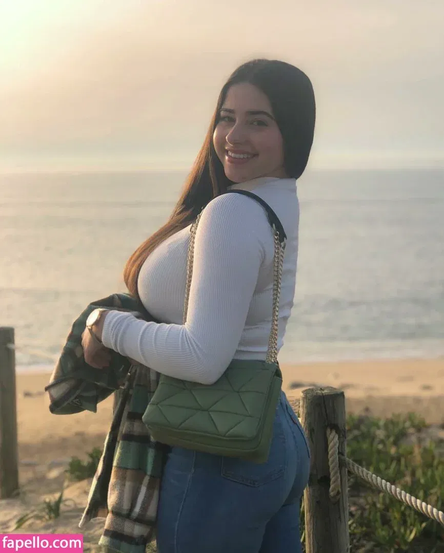 Mariana Pinho Onlyfans Photo Gallery 