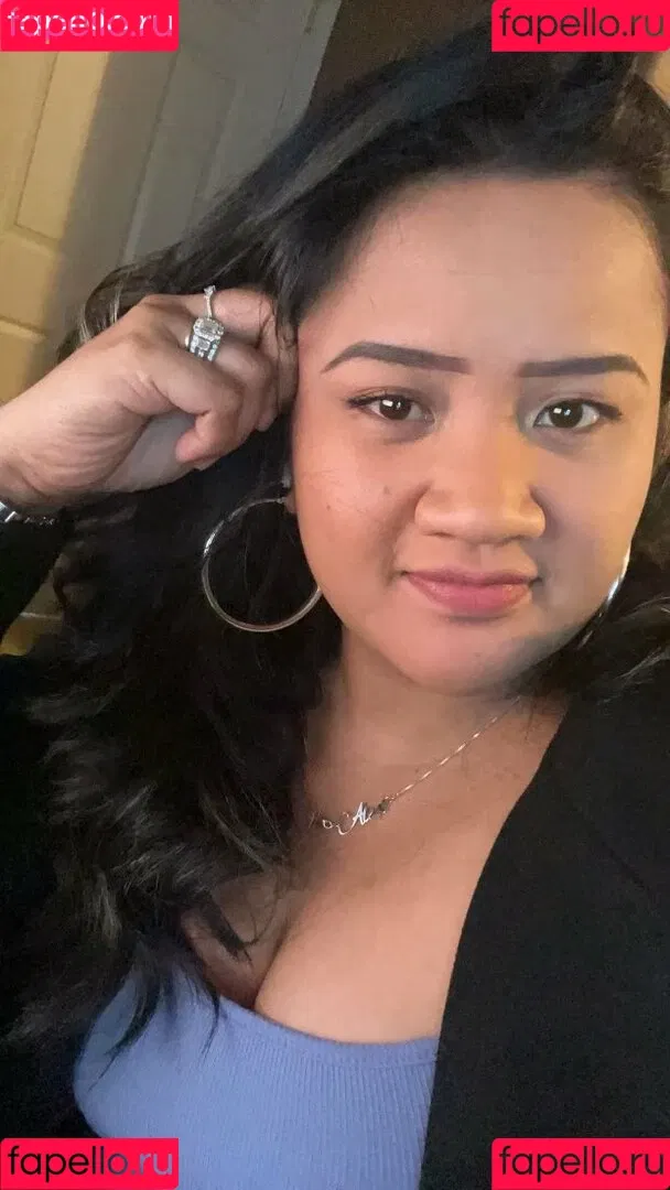 hotwifeizzy Onlyfans Photo Gallery 