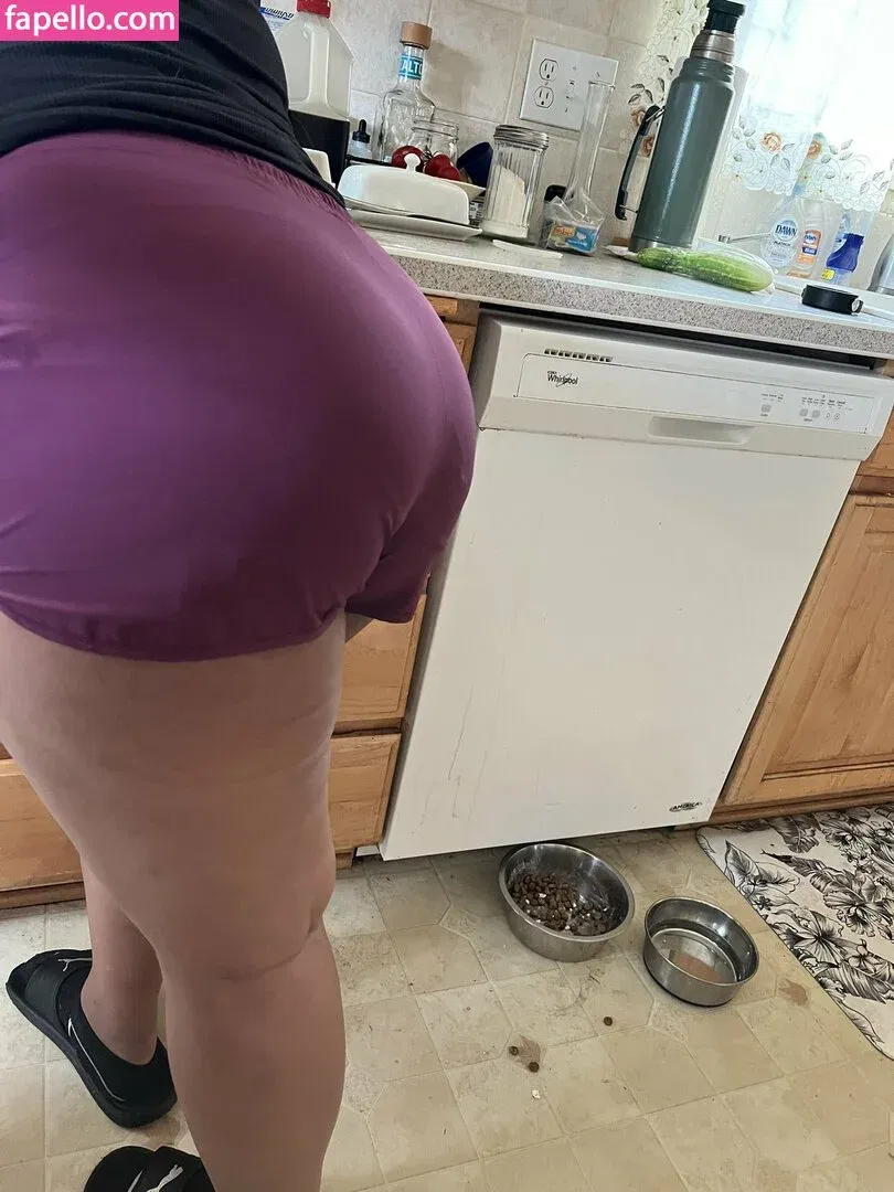 hotwifeizzy Onlyfans Photo Gallery 