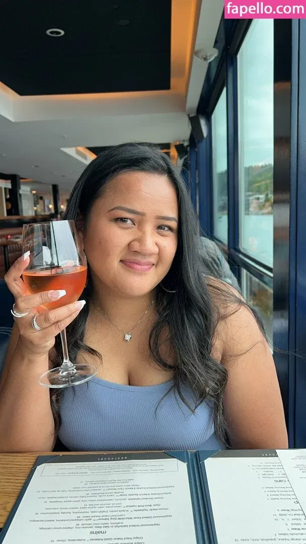 hotwifeizzy Onlyfans Photo Gallery 