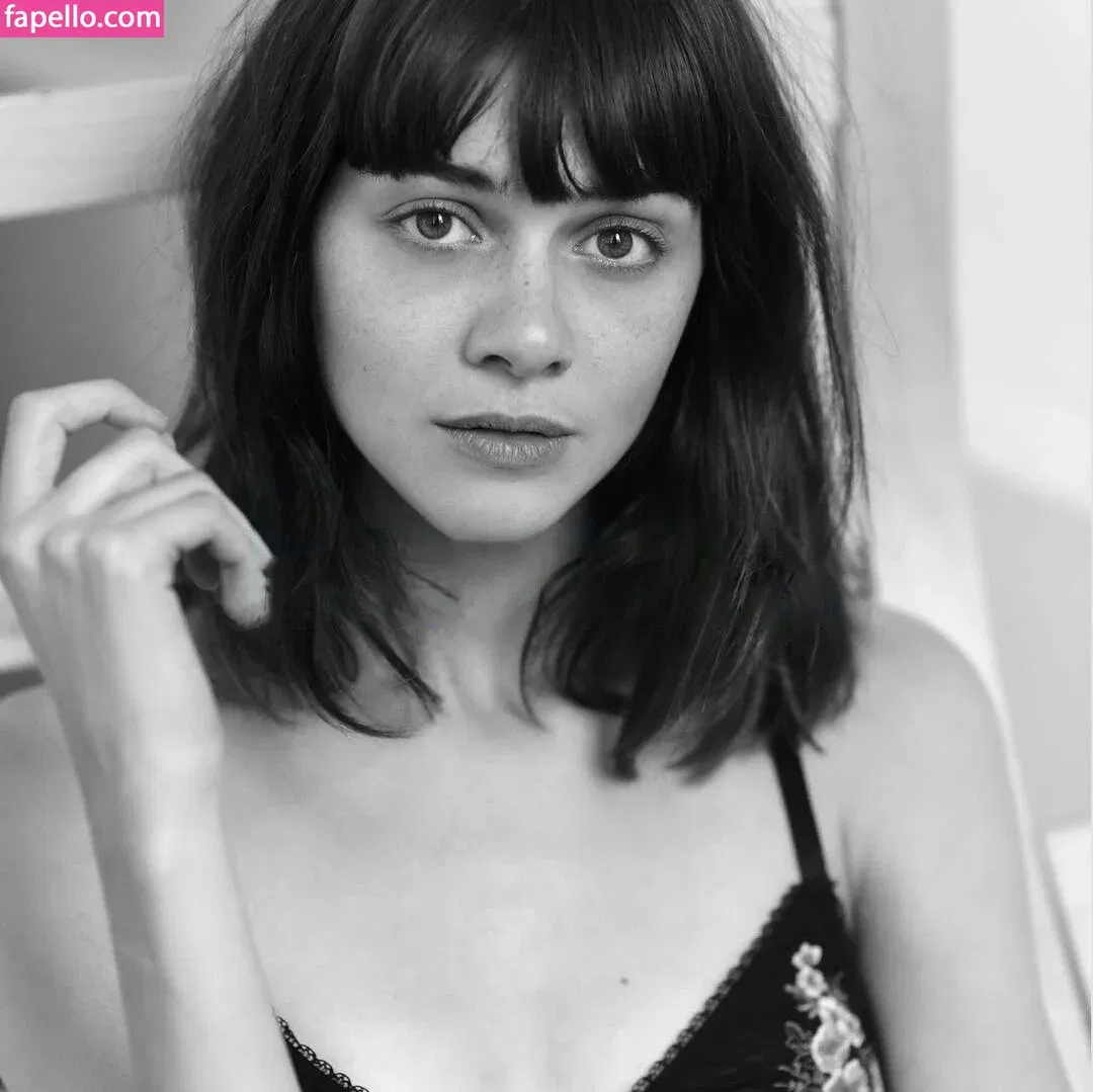 Emma Appleton Onlyfans Photo Gallery 