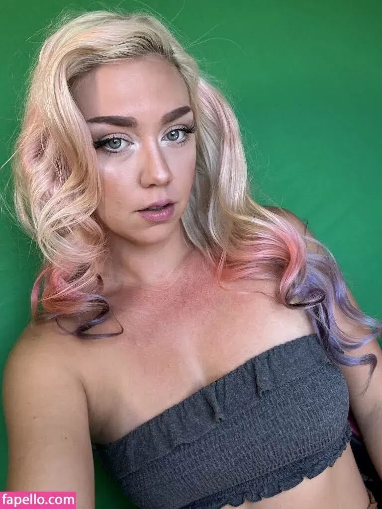 Nicole Skyes Onlyfans Photo Gallery 