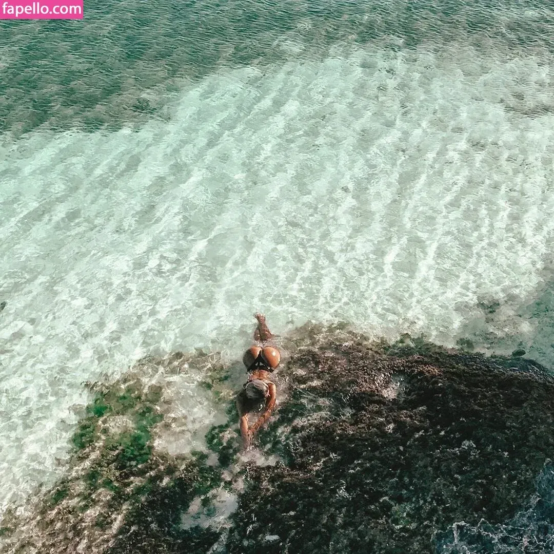 Hafiia Mira Onlyfans Photo Gallery 