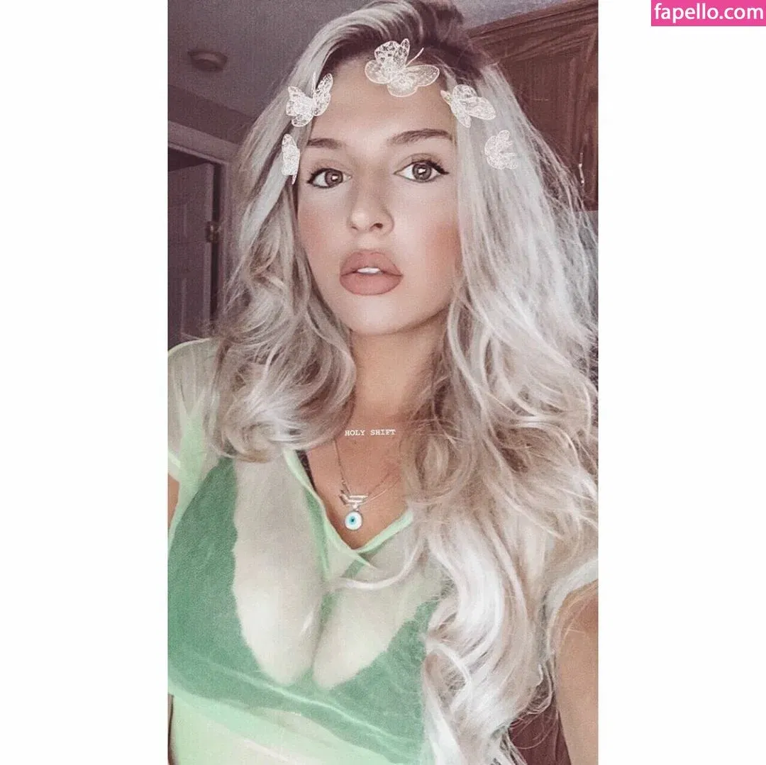 Hafiia Mira Onlyfans Photo Gallery 