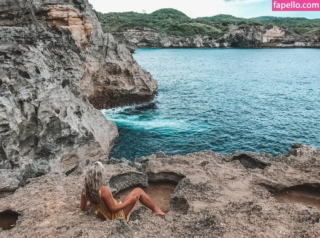 Hafiia Mira Onlyfans Photo Gallery 