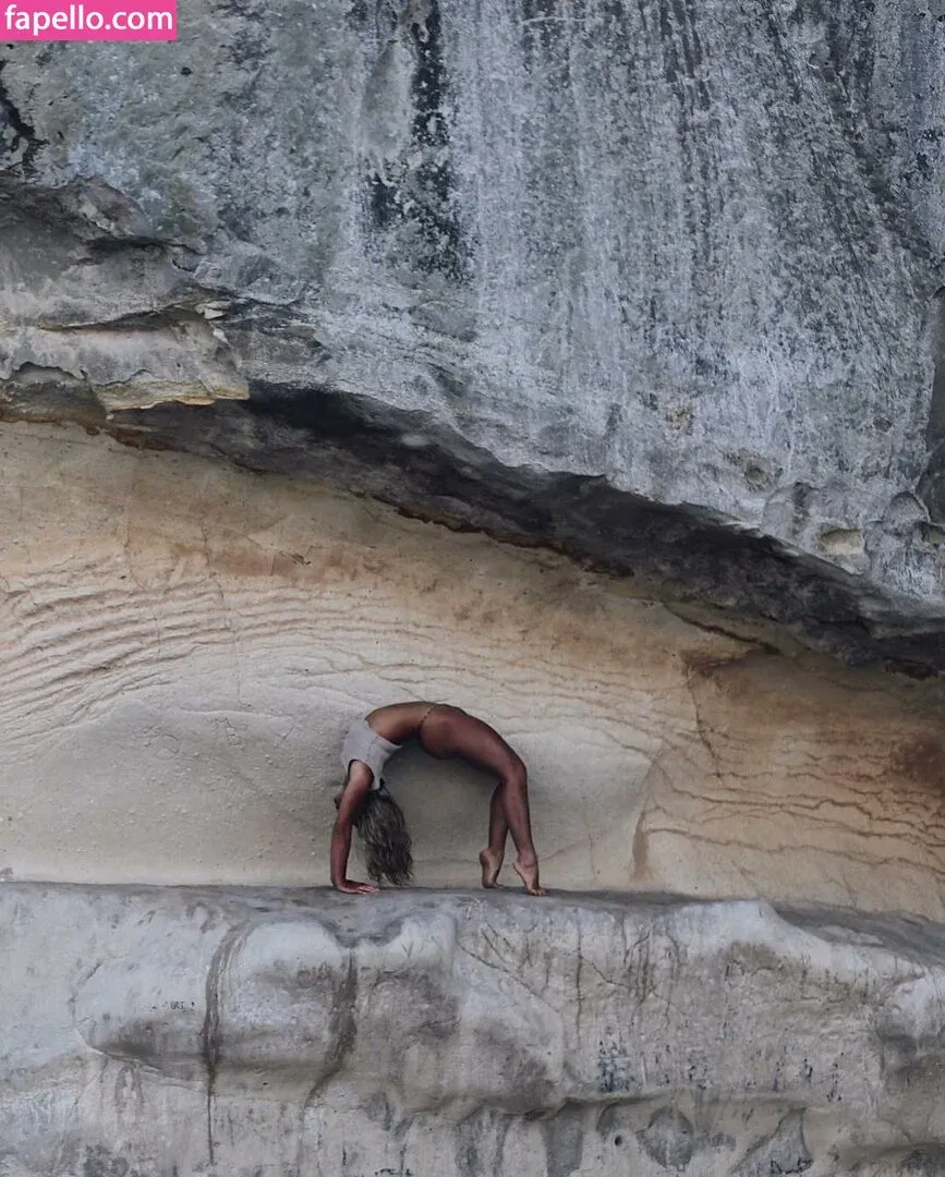 Hafiia Mira Onlyfans Photo Gallery 