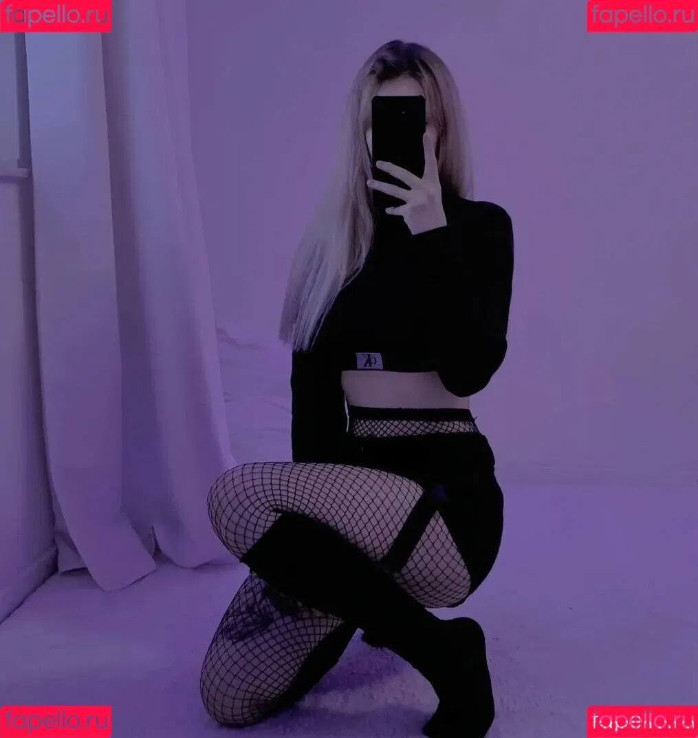 Yakisa_uwu Onlyfans Photo Gallery 