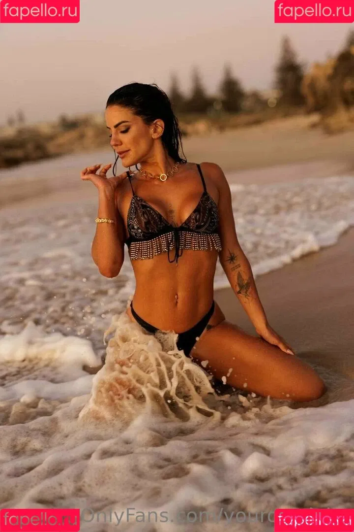 youronlyleila Onlyfans Photo Gallery 