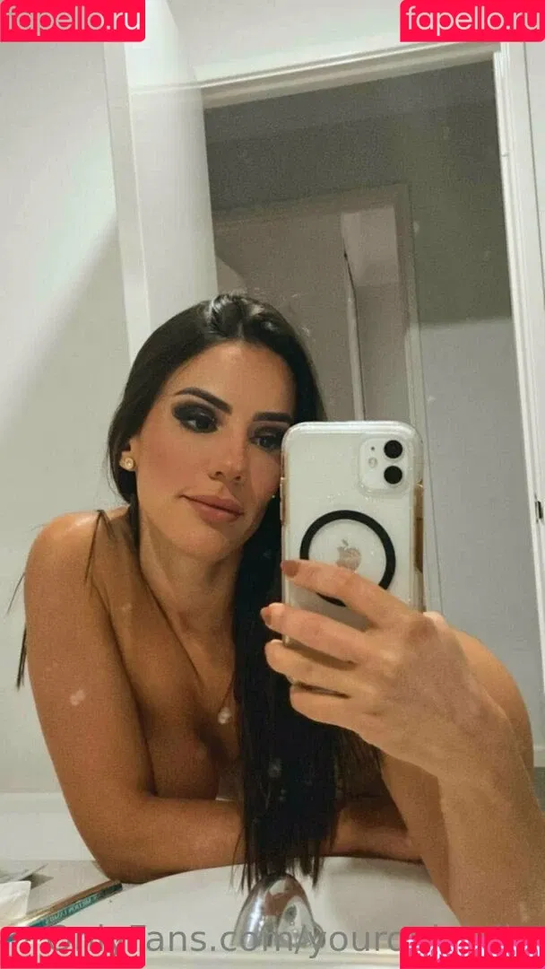youronlyleila Onlyfans Photo Gallery 