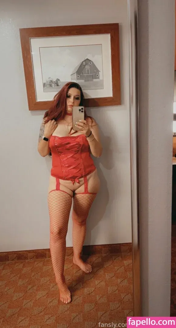 hotwiifemello Onlyfans Photo Gallery 