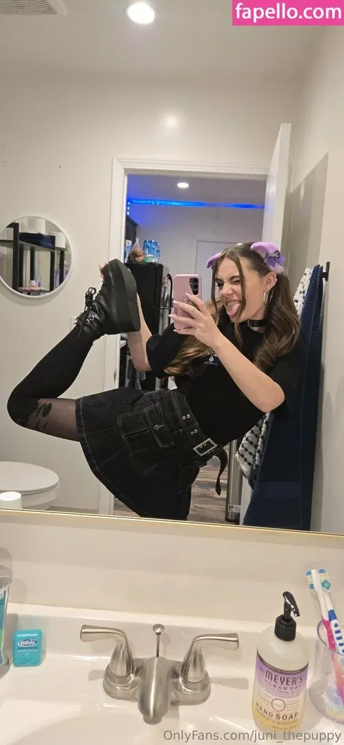 Juniper Ren Onlyfans Photo Gallery 