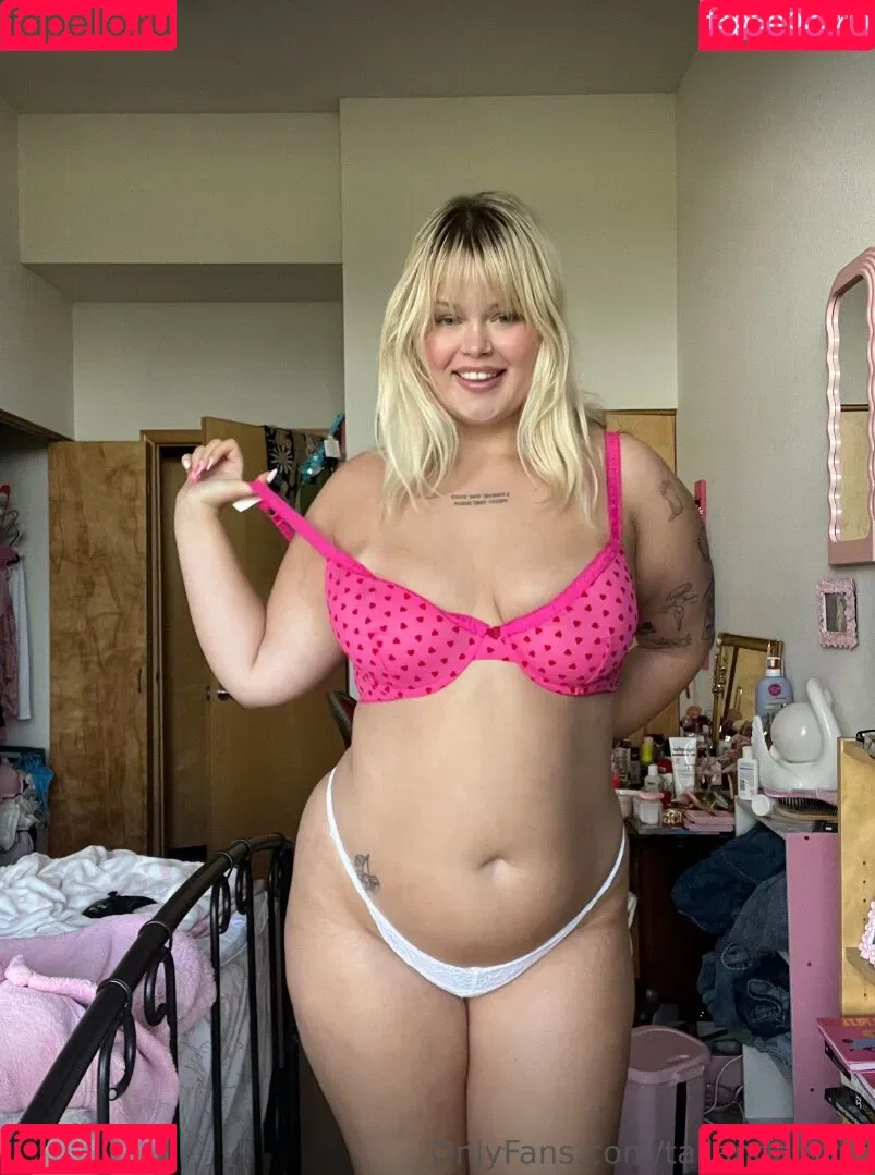 Winona Hauser Onlyfans Photo Gallery 