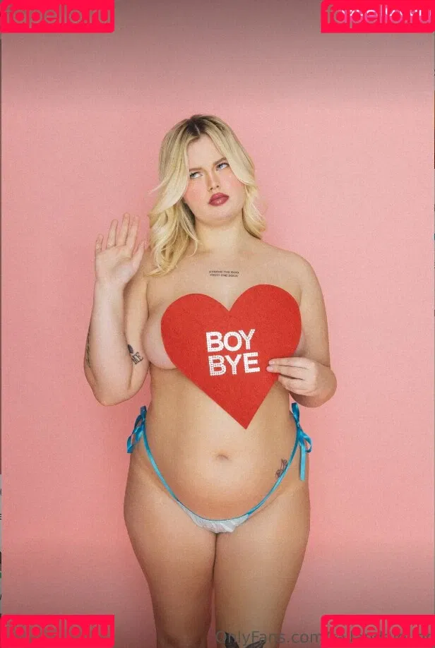 Winona Hauser Onlyfans Photo Gallery 