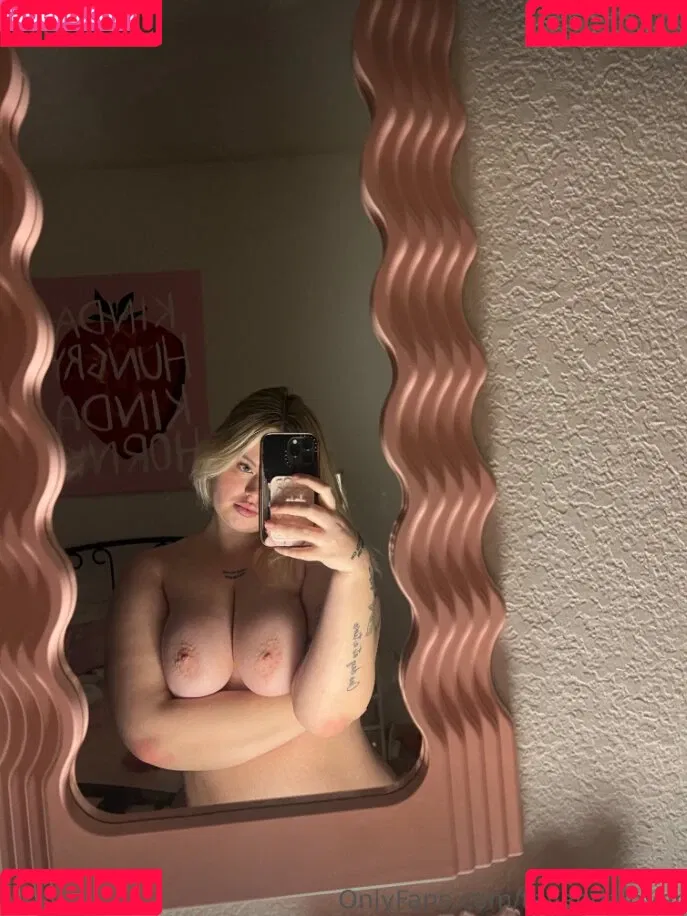 Winona Hauser Onlyfans Photo Gallery 