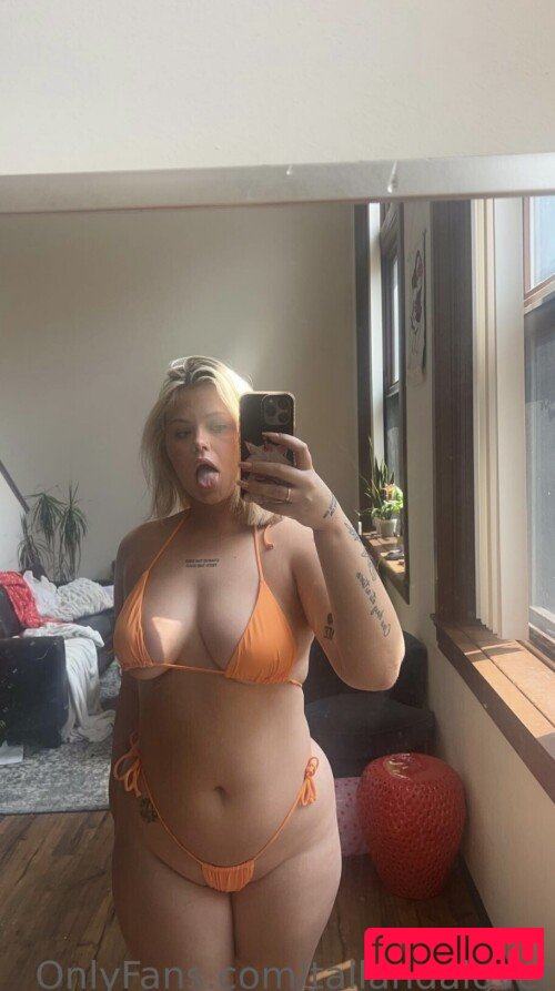 Winona Hauser Onlyfans Photo Gallery 