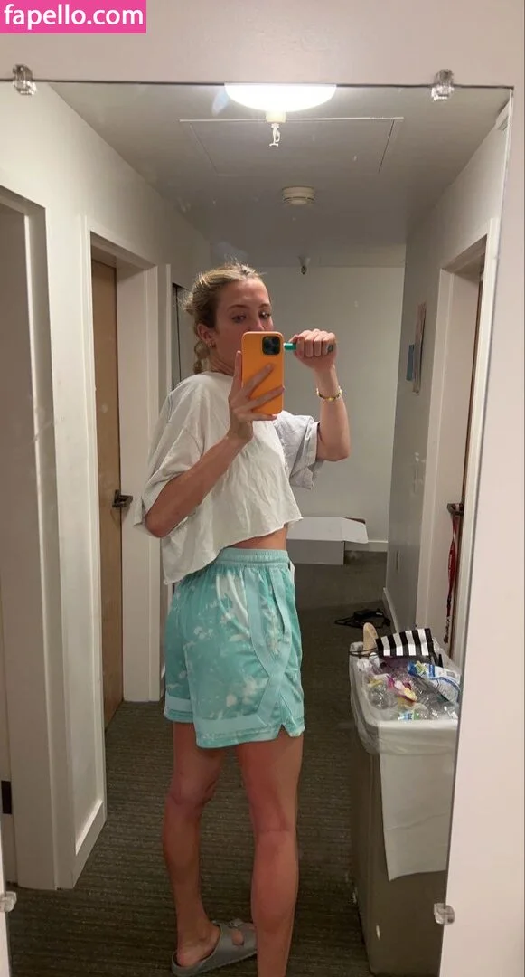 Lexie Hull- WNBA Basketballer Onlyfans Photo Gallery 