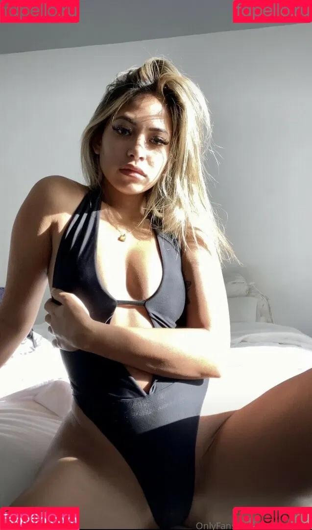 Rachaelptrsn Onlyfans Photo Gallery 