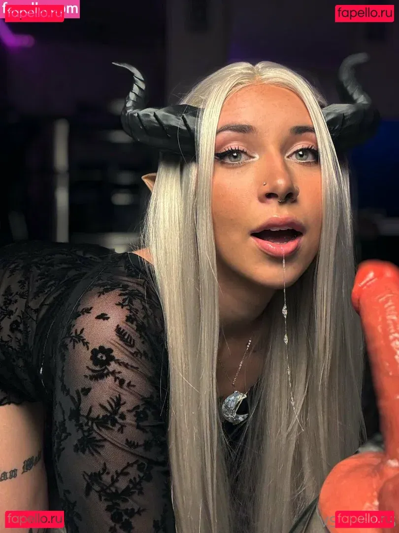 vsilverss Onlyfans Photo Gallery 