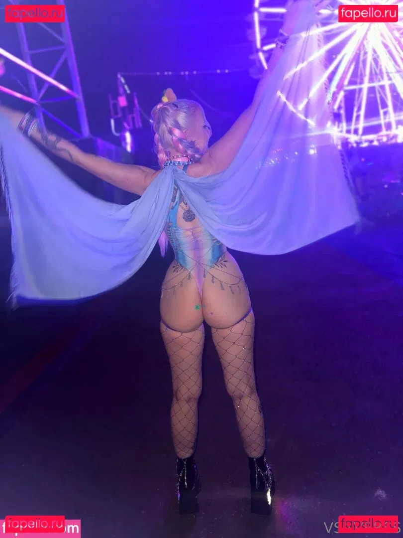 vsilverss Onlyfans Photo Gallery 