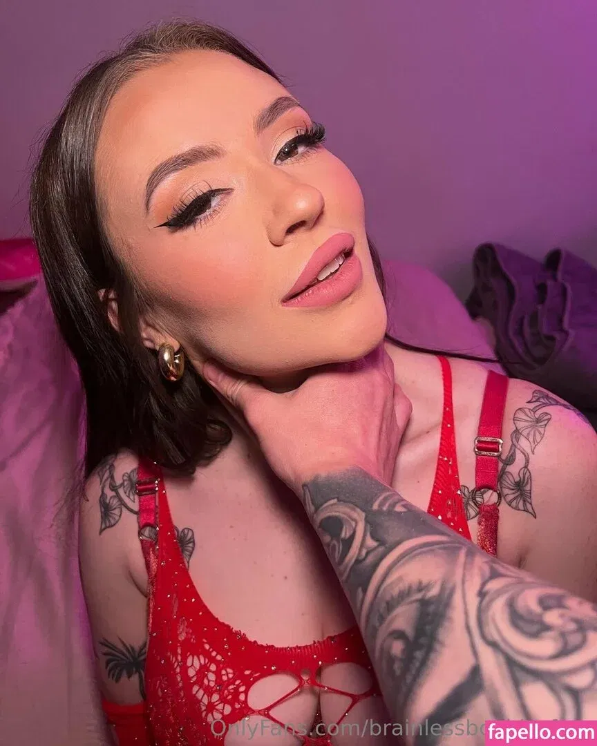 JuliaSommers Onlyfans Photo Gallery 