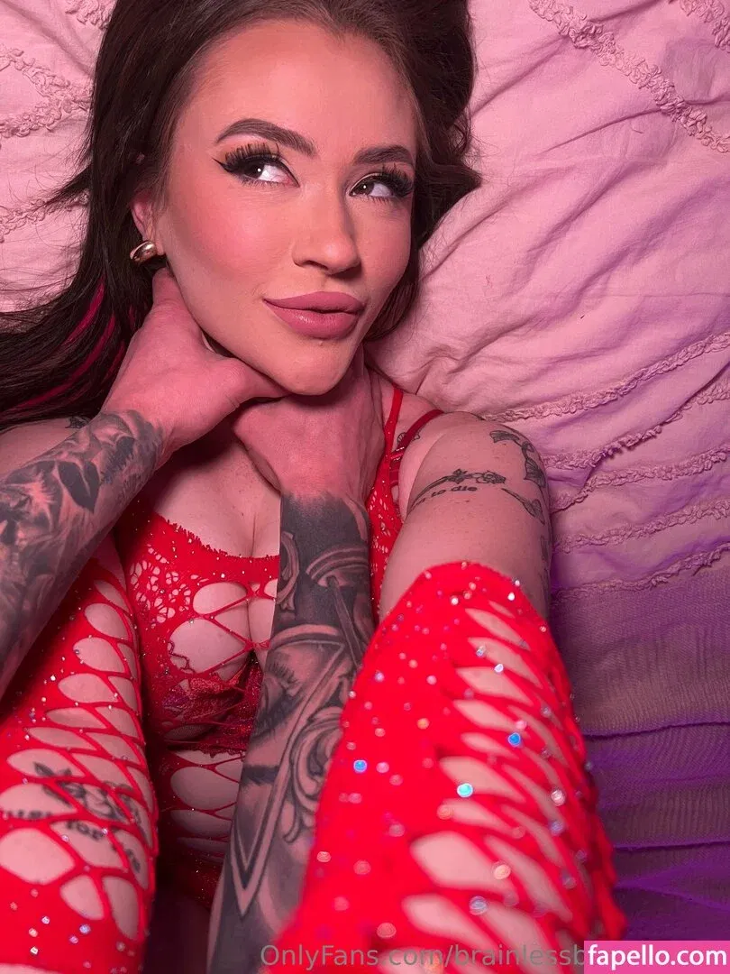 JuliaSommers Onlyfans Photo Gallery 