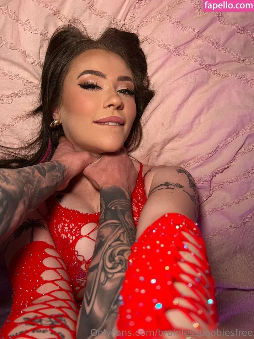 JuliaSommers Onlyfans Photo Gallery 