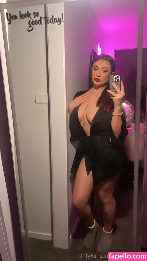 JuliaSommers Onlyfans Photo Gallery 