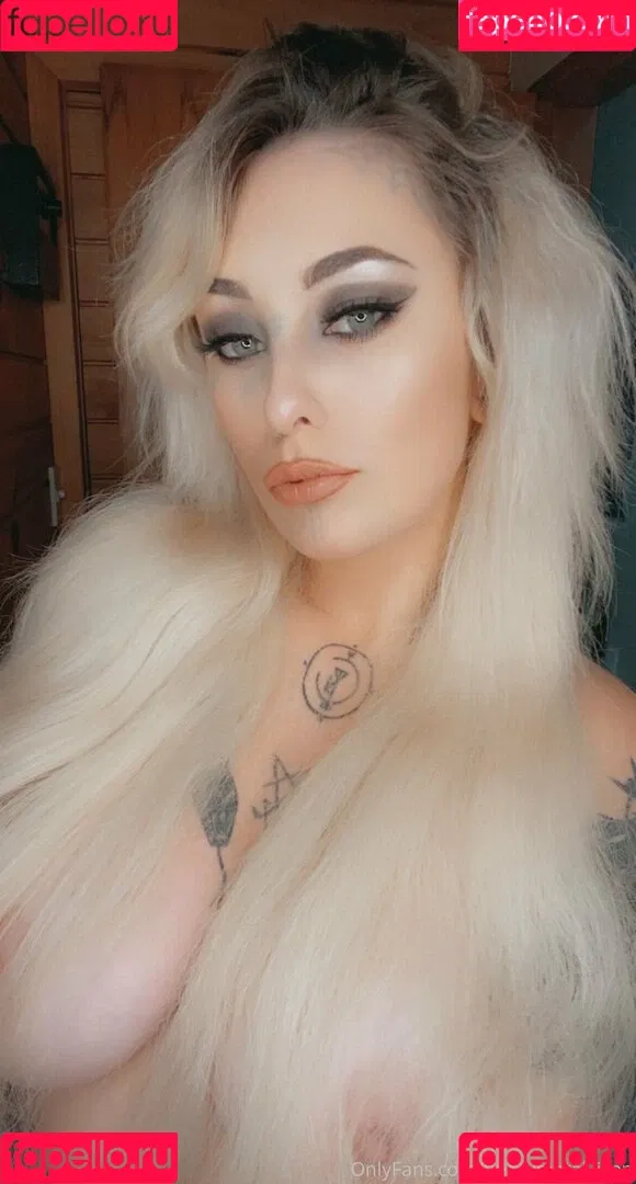 Heavymetalvixen Onlyfans Photo Gallery 