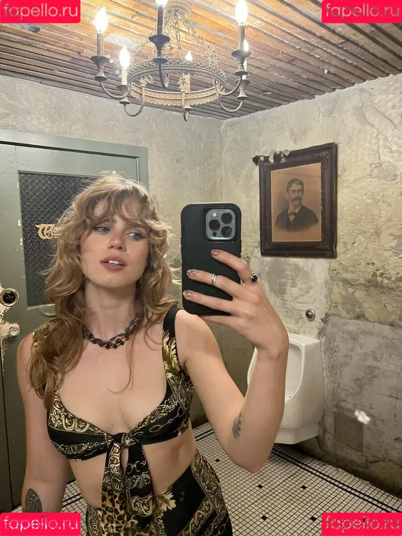 Cera Gibson Onlyfans Photo Gallery 