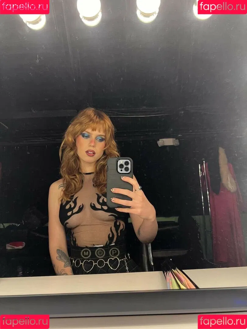Cera Gibson Onlyfans Photo Gallery 