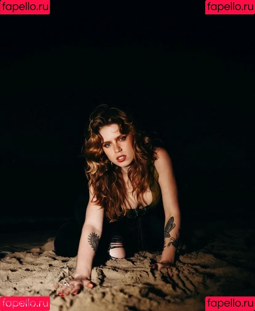Cera Gibson Onlyfans Photo Gallery 