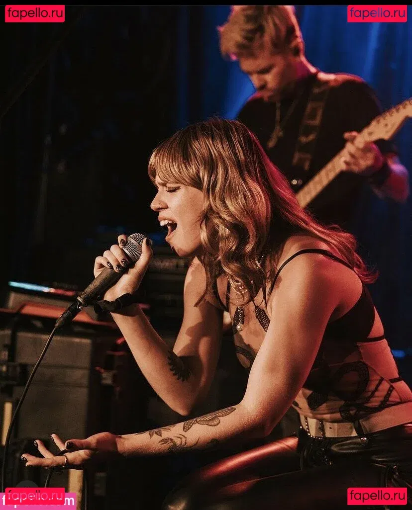 Cera Gibson Onlyfans Photo Gallery 