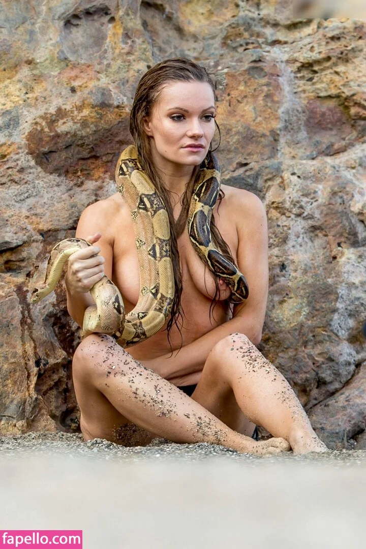 Caitlin O'Connor Onlyfans Photo Gallery 