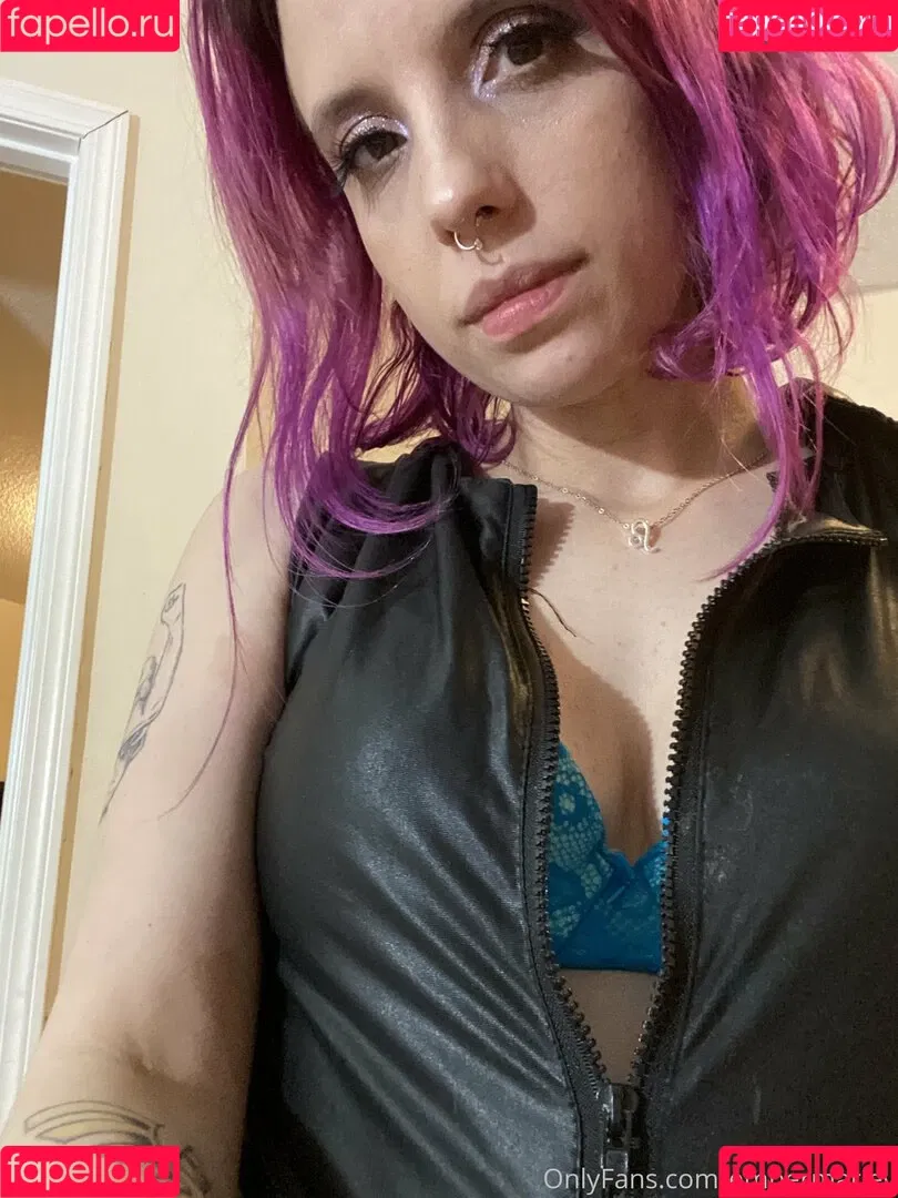 embermarley Onlyfans Photo Gallery 